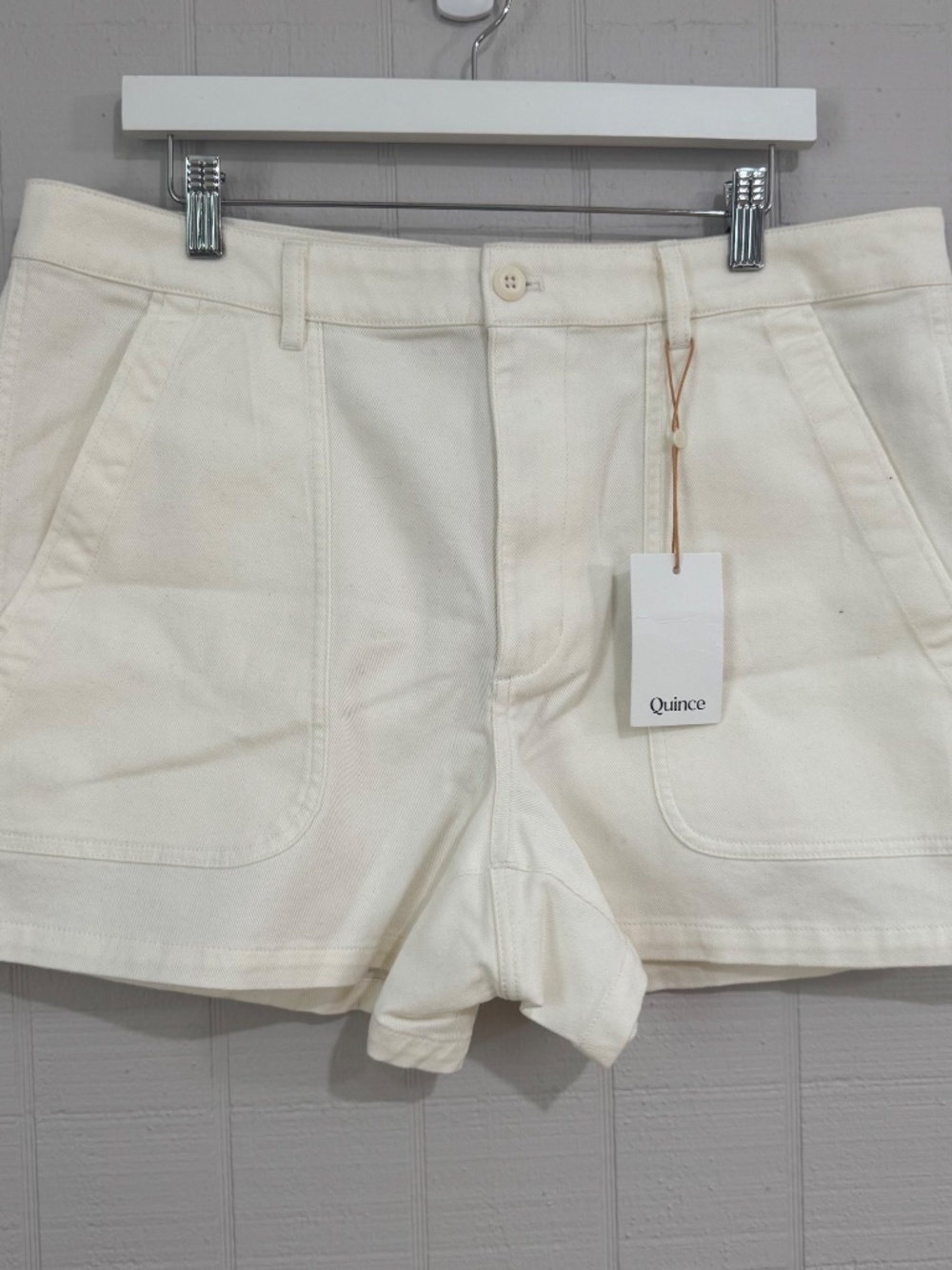 Quince Women's Organic Stretch Cotton Twill Utility Shorts in Ivory Sz 16 NWT - Picture 2 of 8